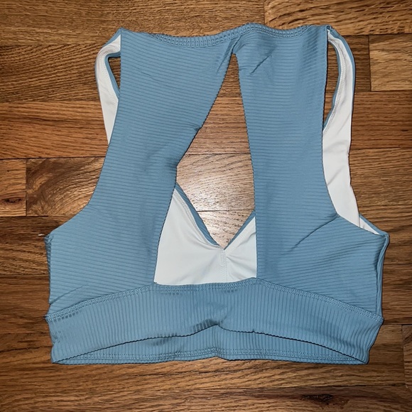 Year of Ours Ribbed Blue Sports Bra Size L NWOT - Picture 3 of 4